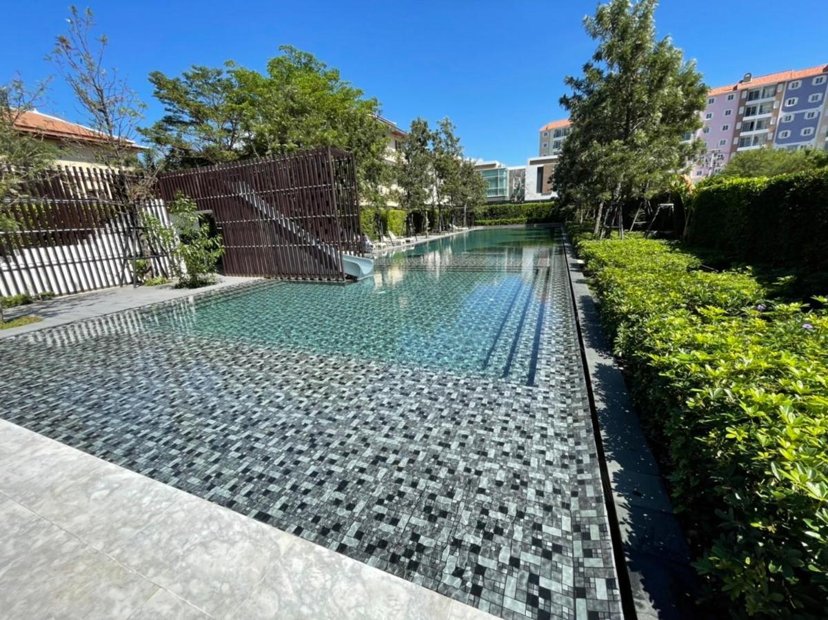 Residence By Hello Pattaya At Veranda Pantai Jomtien Luaran gambar