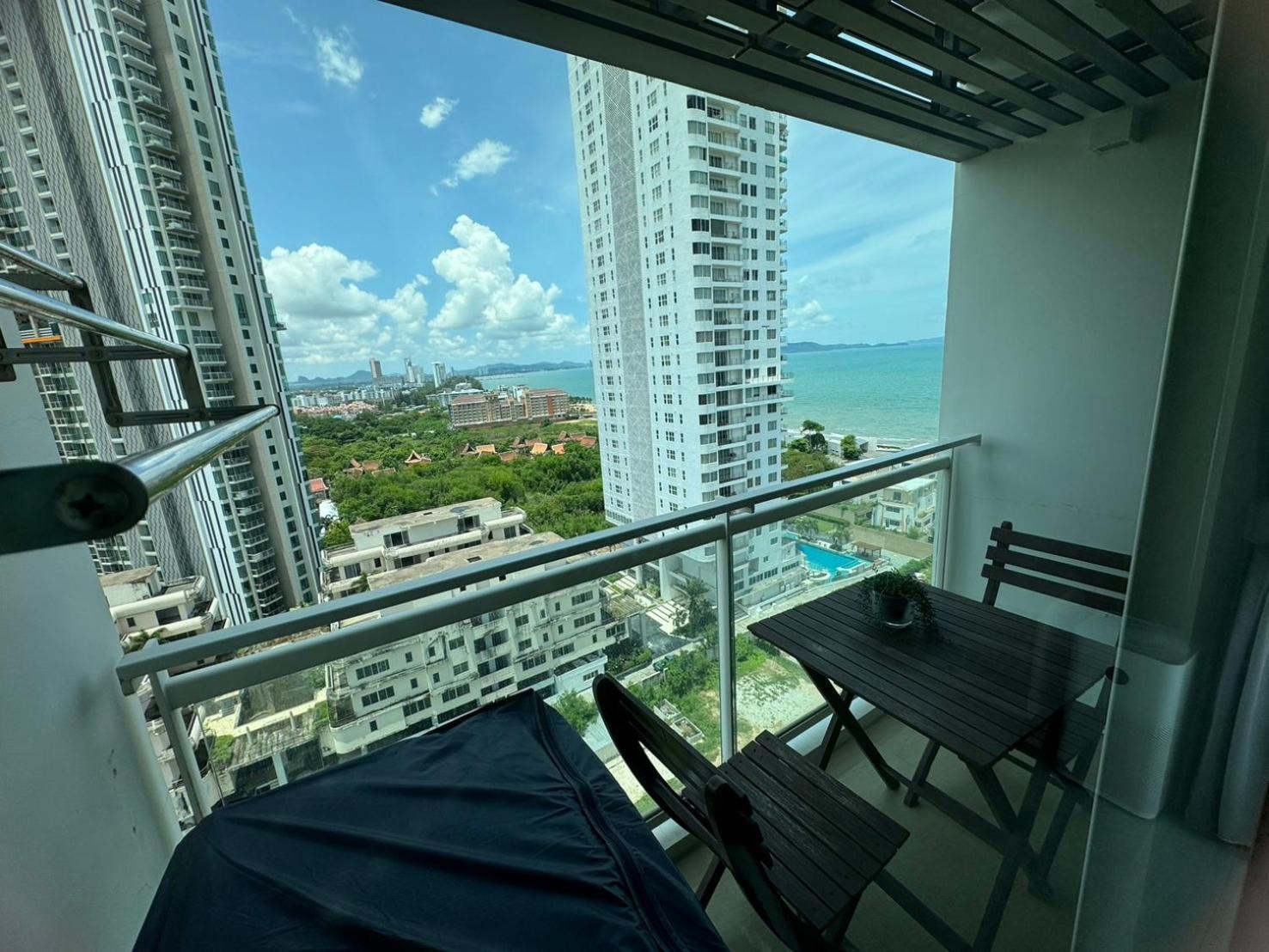 Residence By Hello Pattaya At Veranda Pantai Jomtien Bilik gambar