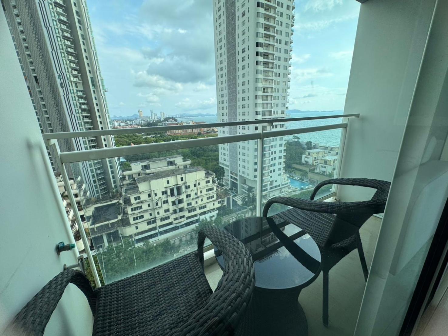 Residence By Hello Pattaya At Veranda Pantai Jomtien Bilik gambar